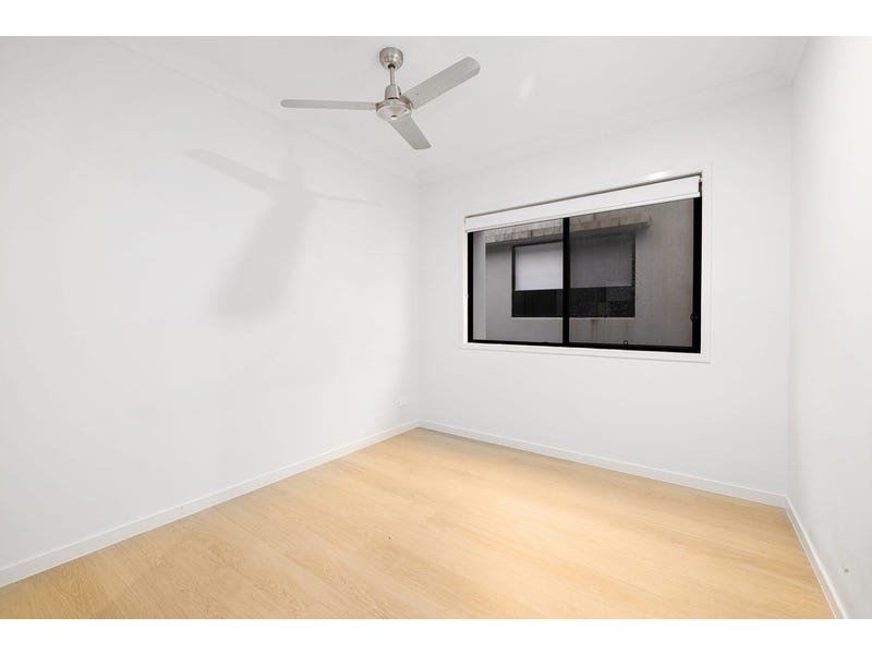 Photo - 60 Kookaburra Circuit, Rochedale QLD 4123 - Image 8