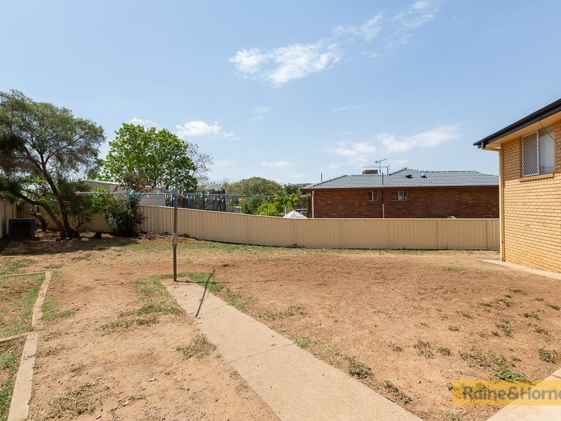 Photo - 60 Kyooma Street, Tamworth NSW 2340 - Image 3