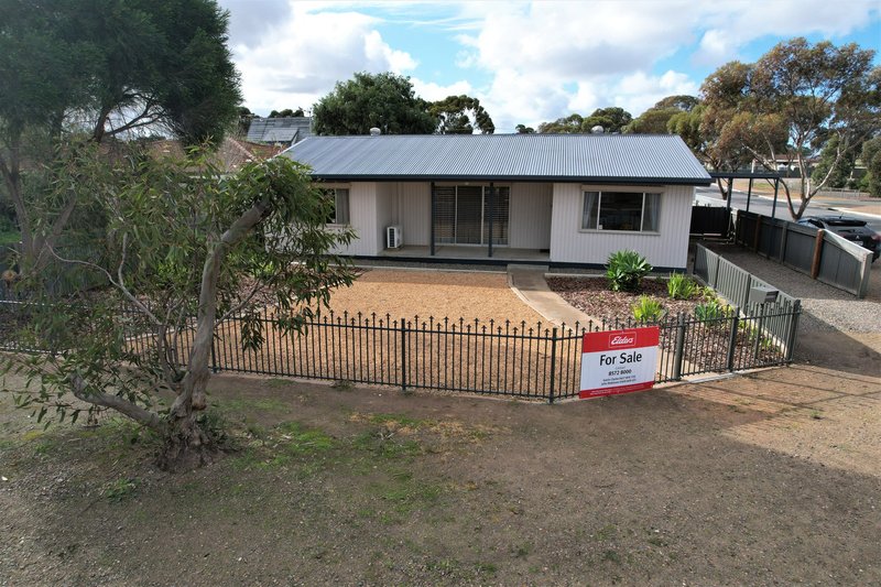 Photo - 60 Lachlan Avenue, Murray Bridge SA 5253 - Image 3