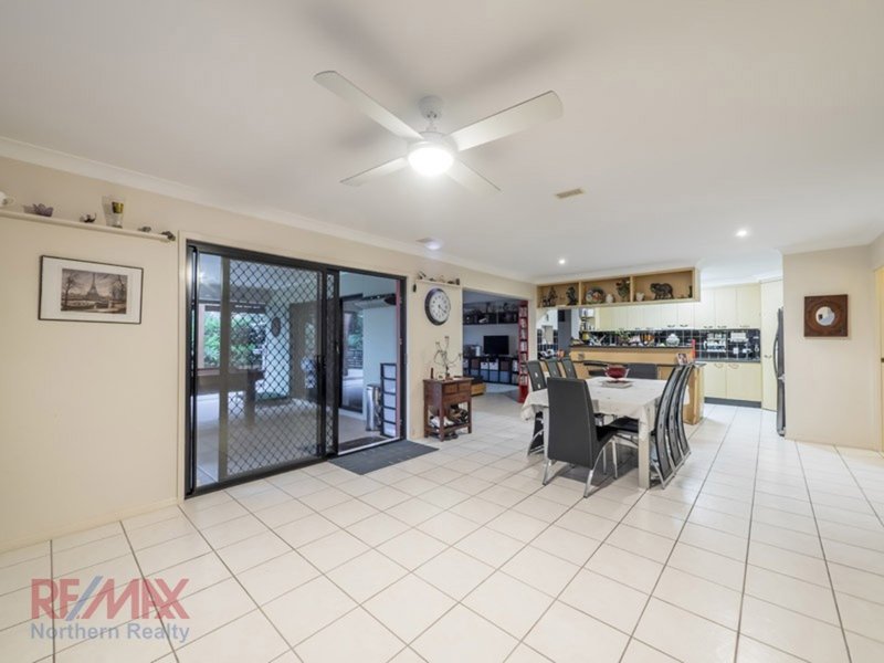 Photo - 60 Lancewood Drive, Albany Creek QLD 4035 - Image 6