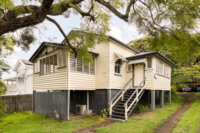 Photo - 60 Lanham Avenue, Grange QLD 4051 - Image 1