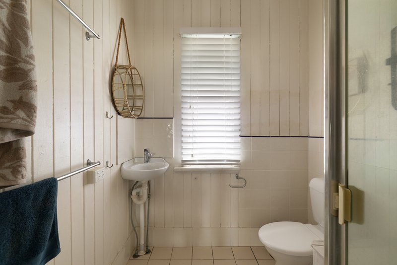 Photo - 60 Lanham Avenue, Grange QLD 4051 - Image 14