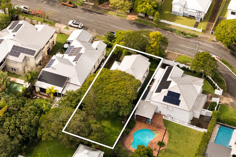 Photo - 60 Lanham Avenue, Grange QLD 4051 - Image 25