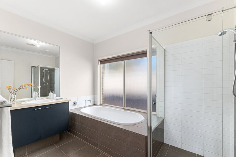 Photo - 60 Leonardo Drive, Mernda VIC 3754 - Image 12