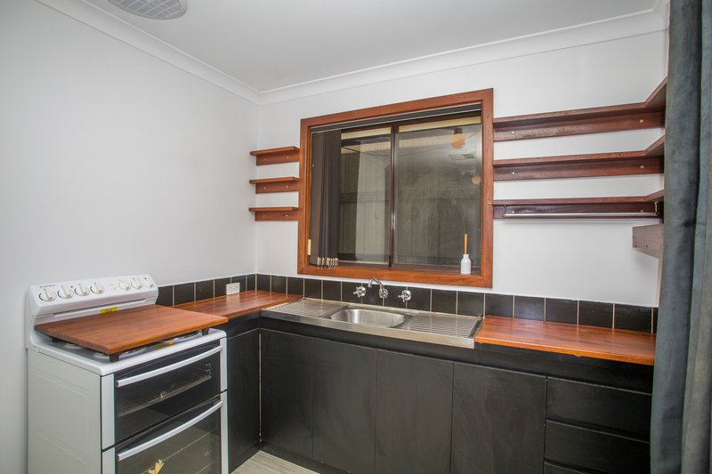 Photo - 60 Lewis Jones Cross, Stratton WA 6056 - Image 5