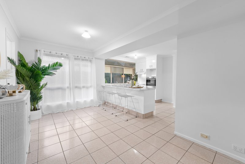 Photo - 60 Limetree Parade, Runaway Bay QLD 4216 - Image 7