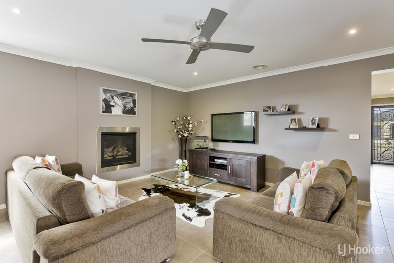 Photo - 60 Lincoln Heath Boulevard, Point Cook VIC 3030 - Image 4