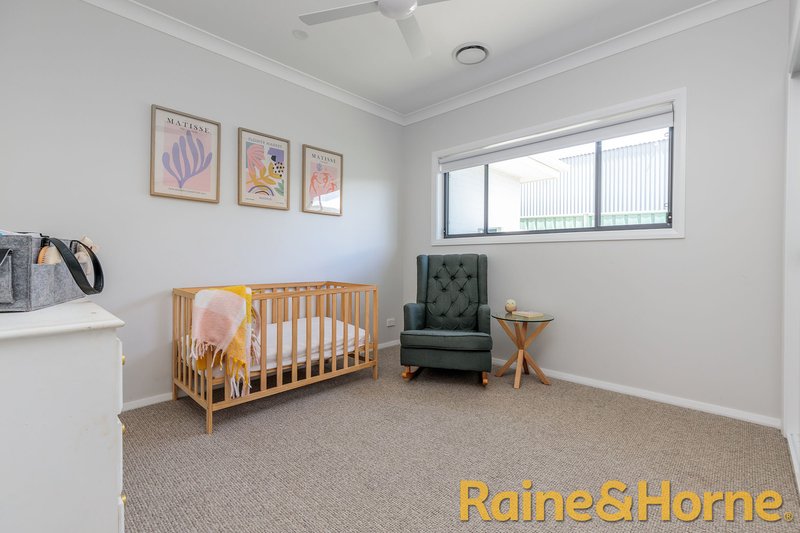 Photo - 60 Lincoln Parkway, Dubbo NSW 2830 - Image 12