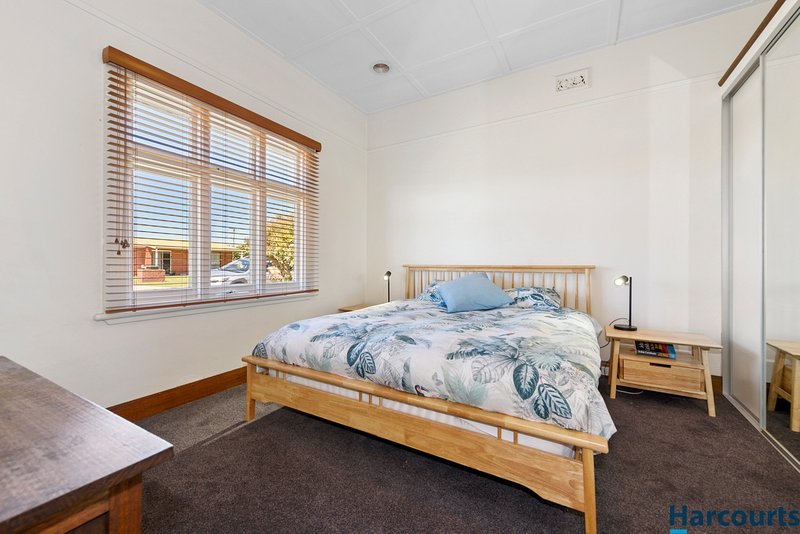 Photo - 60 Macfie Street, Devonport TAS 7310 - Image 10