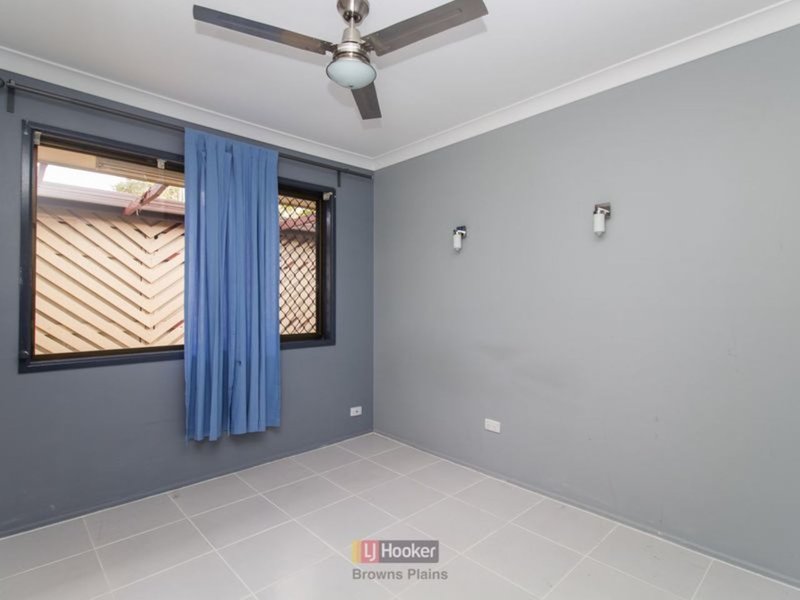 Photo - 60 Mayfair Drive, Browns Plains QLD 4118 - Image 7