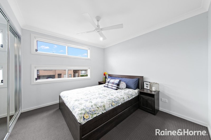 Photo - 60 Mellish Parade, Glenfield NSW 2167 - Image 2