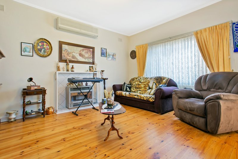 Photo - 60 Minns Street East , Seaton SA 5023 - Image 2