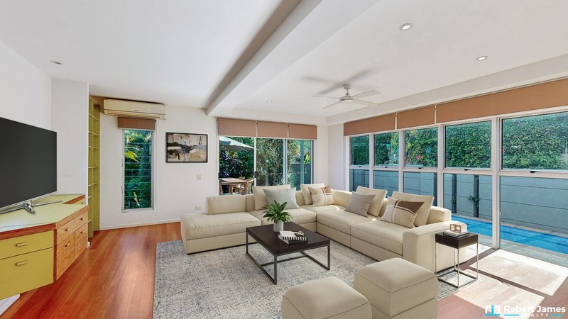 Photo - 60 Moorindil Street, Tewantin QLD 4565 - Image 3