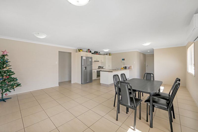 Photo - 60 Neville Drive, Branyan QLD 4670 - Image 5