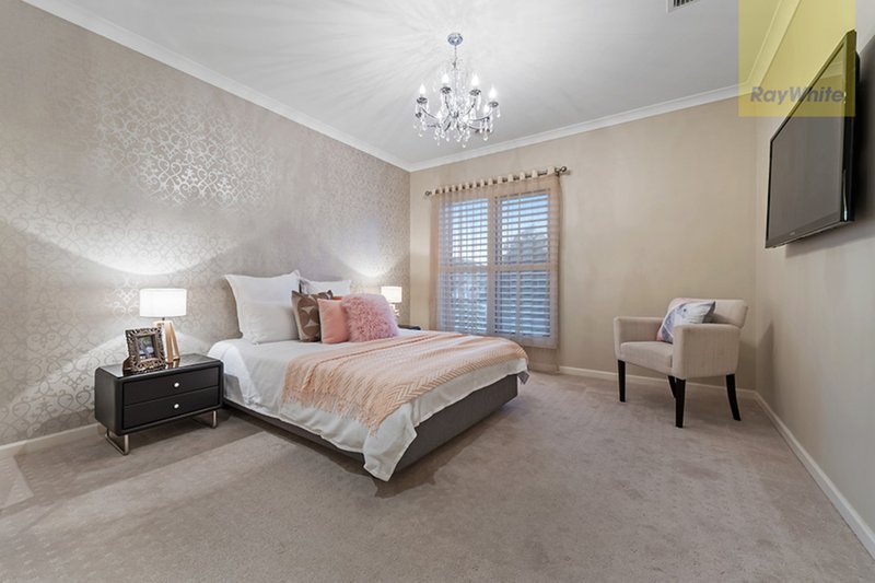 Photo - 60 Newbury Boulevard, Craigieburn VIC 3064 - Image 11