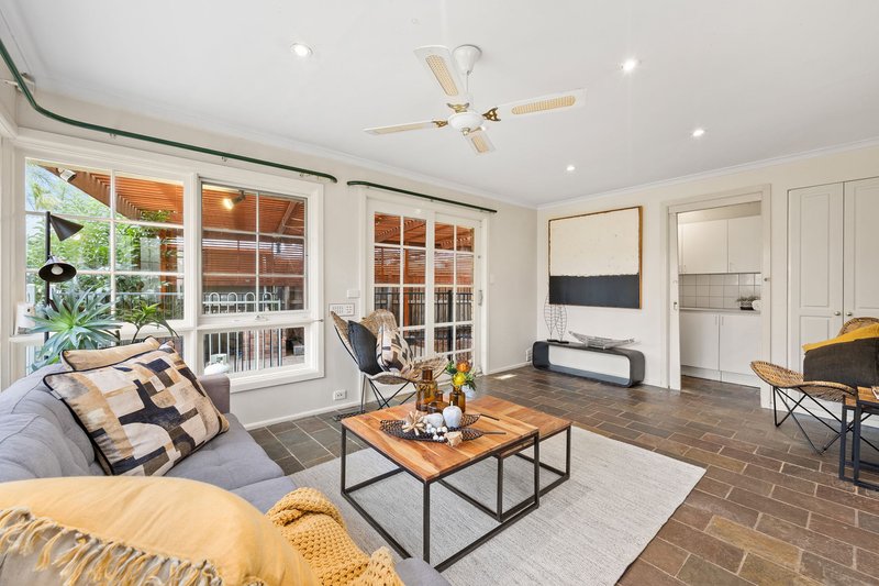 Photo - 60 Newhaven Road, Burwood East VIC 3151 - Image 4