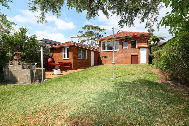 Photo - 60 Oatley Park Avenue, Oatley NSW 2223 - Image 2