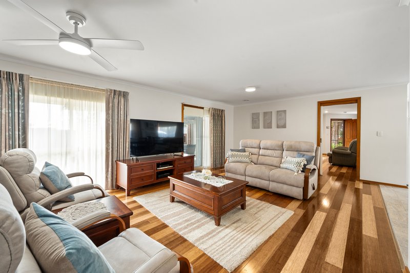 Photo - 60 Olive Grove, Sunbury VIC 3429 - Image 5