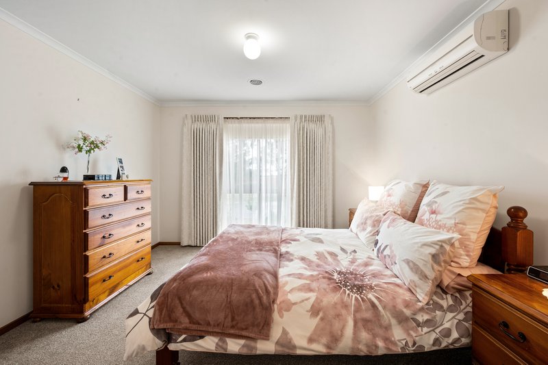 Photo - 60 Olive Grove, Sunbury VIC 3429 - Image 10
