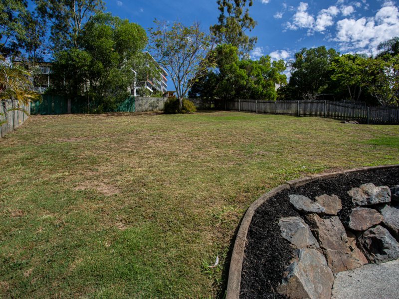 Photo - 60 Paddington Drive, Carrara QLD 4211 - Image 14