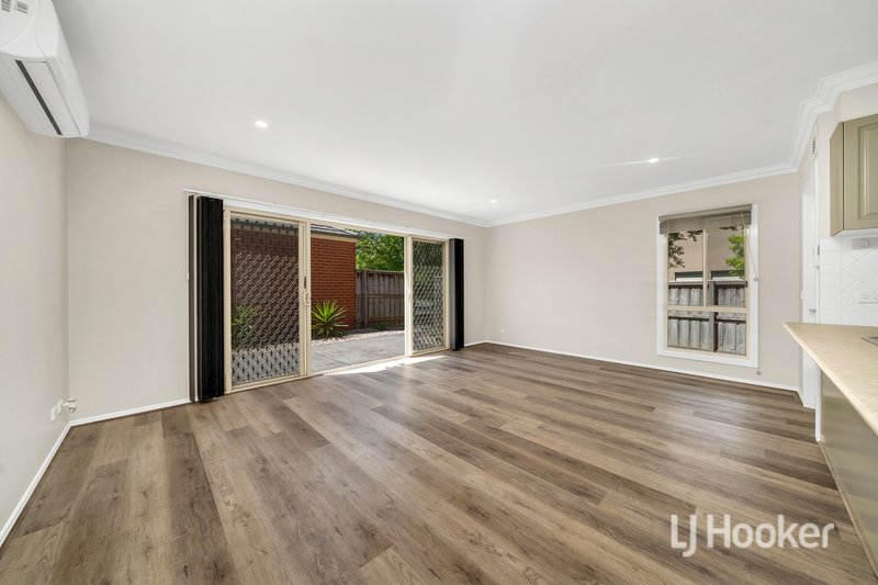 Photo - 60 Paterson Drive, Lynbrook VIC 3975 - Image 3