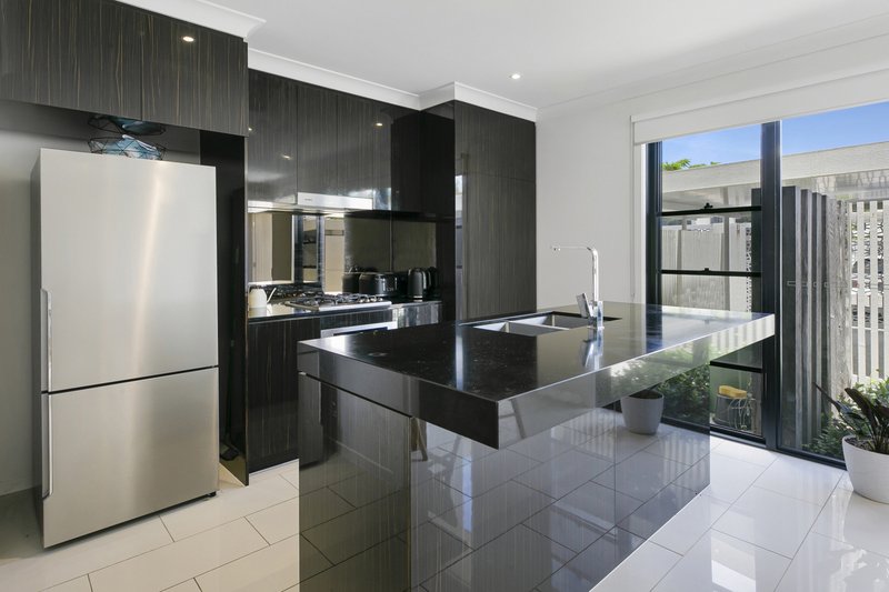 Photo - 60 Peninsula Drive, Robina QLD 4226 - Image 3