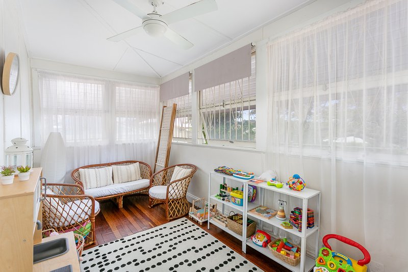 Photo - 60 Pine Street, North Ipswich QLD 4305 - Image 9