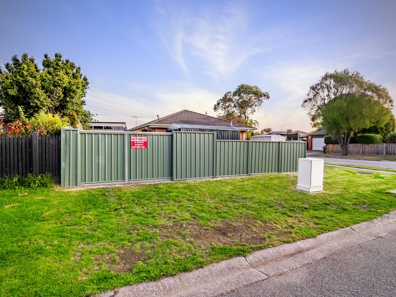 Photo - 60 Raisell Road, Cranbourne West VIC 3977 - Image 28