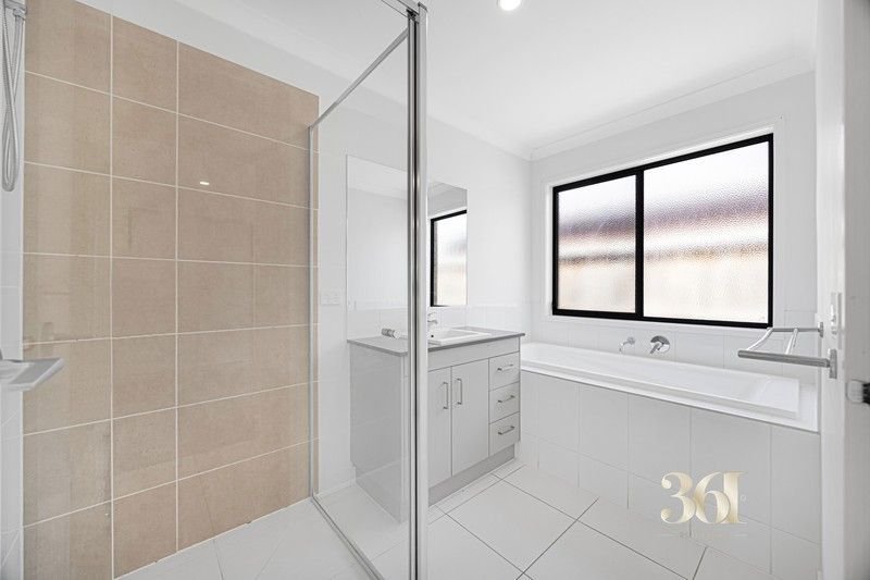 Photo - 60 Riland Boulevard, Tarneit VIC 3029 - Image 6