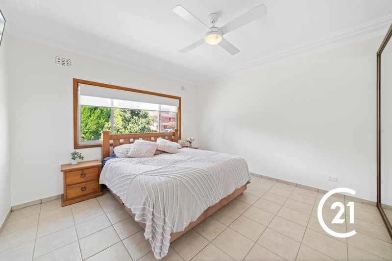 Photo - 60 Sherwood Street, Revesby NSW 2212 - Image 5