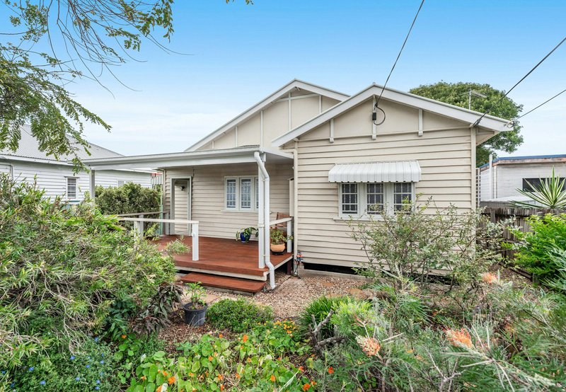 60 Sibley Road, Wynnum West QLD 4178