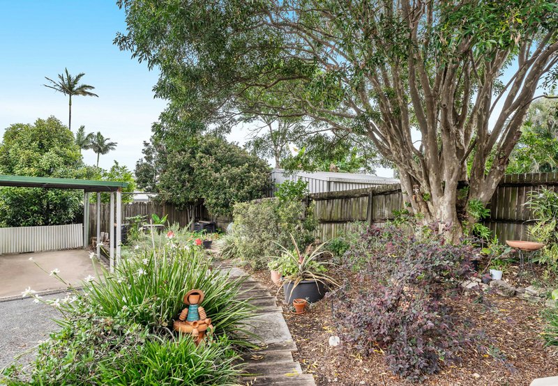 Photo - 60 Sibley Road, Wynnum West QLD 4178 - Image 15