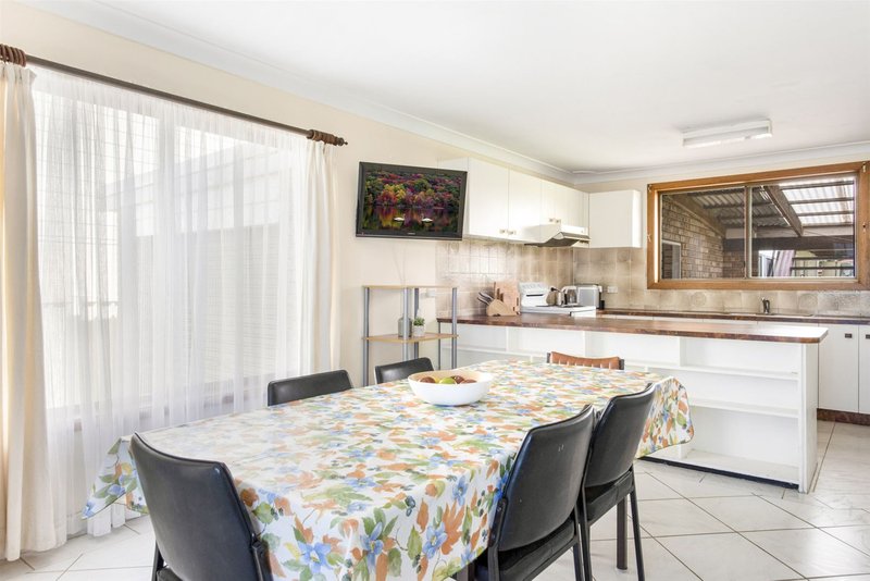 Photo - 60 South Pacific Crescent, Ulladulla NSW 2539 - Image 6