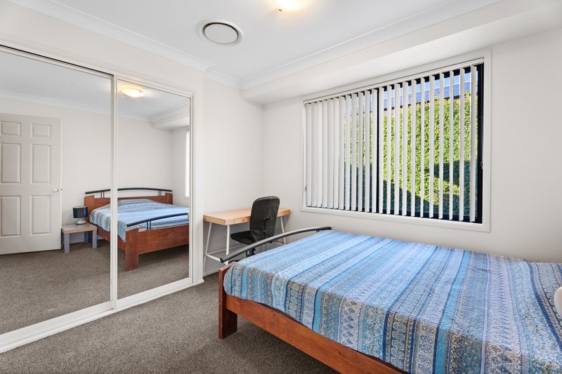 Photo - 60 Talara Avenue, Glenmore Park NSW 2745 - Image 12