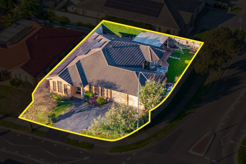 Photo - 60 Talara Avenue, Glenmore Park NSW 2745 - Image 17