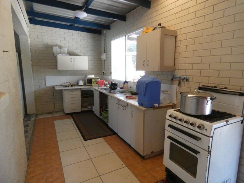 Photo - 60 Taunton Road, Euleilah QLD 4674 - Image 26