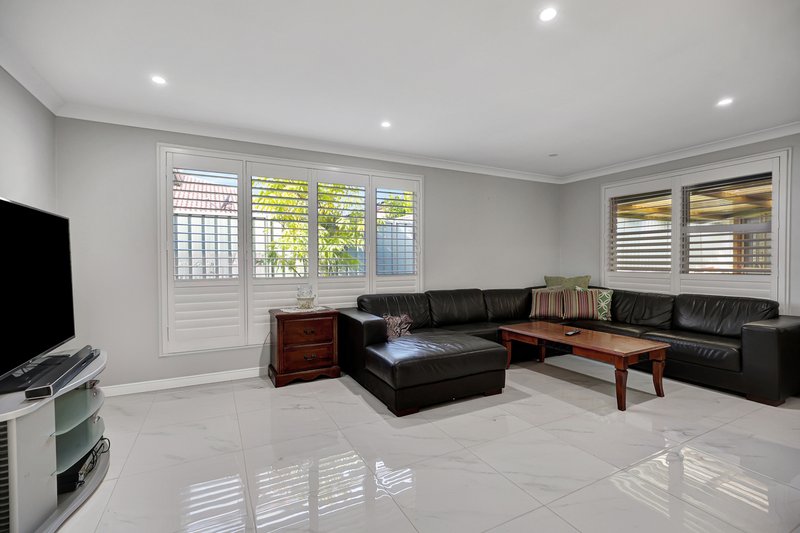 Photo - 60 The Lakes Drive, Glenmore Park NSW 2745 - Image 2