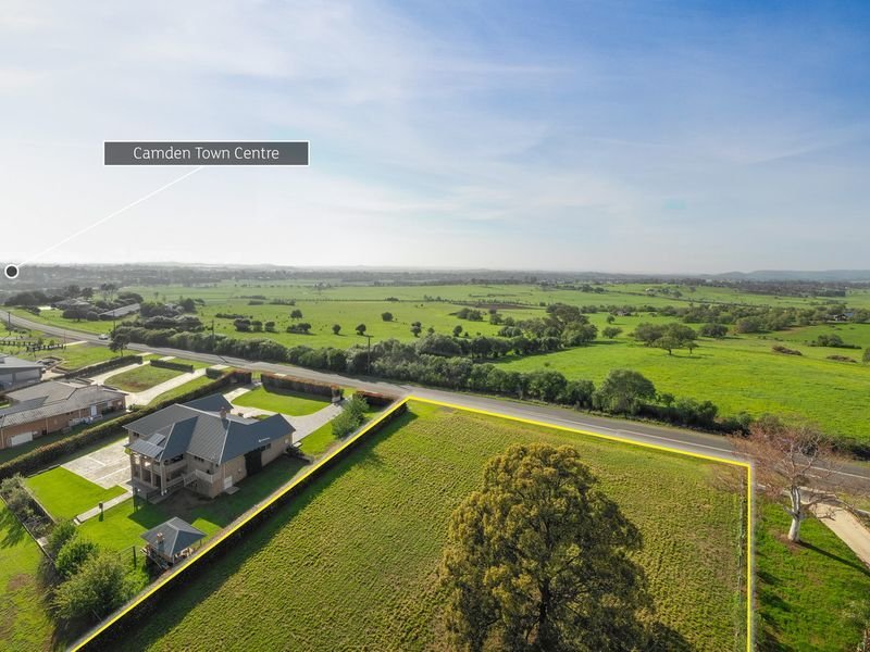 60 The Old Oaks Road, Grasmere NSW 2570