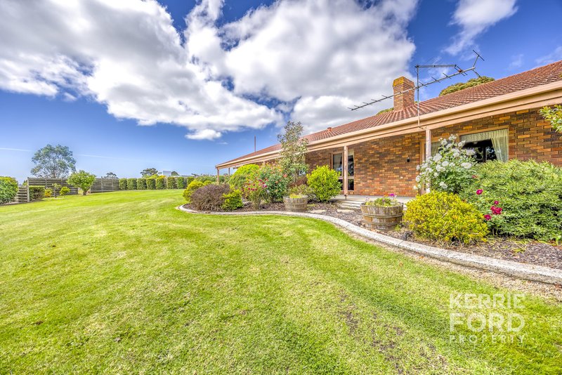 Photo - 60 Theresa Road, Hazelwood North VIC 3840 - Image 16