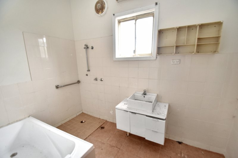 Photo - 60 Thomas Lane, Broken Hill NSW 2880 - Image 4