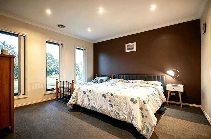 Photo - 60 Thunderbolt Drive, Cranbourne East VIC 3977 - Image 9