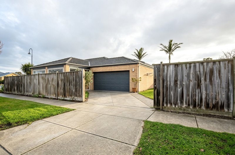 Photo - 60 Thunderbolt Drive, Cranbourne East VIC 3977 - Image 23