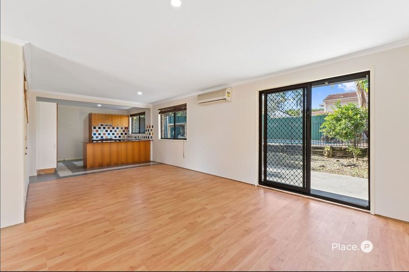 Photo - 60 Tristan Street, Carindale QLD 4152 - Image 4