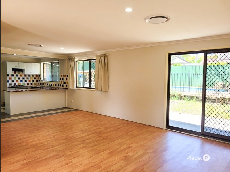 Photo - 60 Tristan Street, Carindale QLD 4152 - Image 5