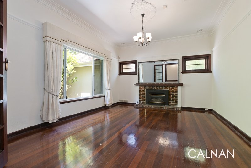 Photo - 60 Tweeddale Road, Applecross WA 6153 - Image 11