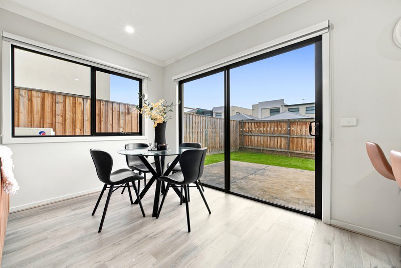 Photo - 60 Union Street, Clyde North VIC 3978 - Image 4