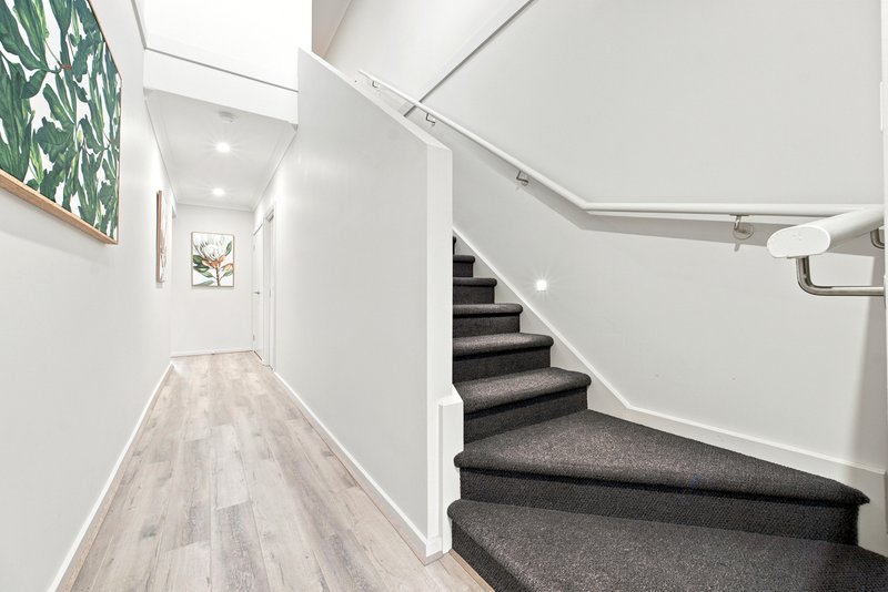Photo - 60 Union Street, Clyde North VIC 3978 - Image 6