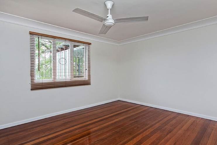 Photo - 60 University Road, Mitchelton QLD 4053 - Image 6