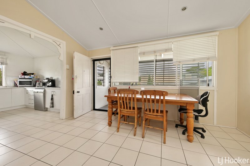 Photo - 60 Upper Dawson Road, Allenstown QLD 4700 - Image 11