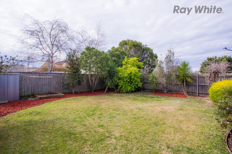 Photo - 60 Verona Drive, Taylors Lakes VIC 3038 - Image 7